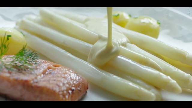 Video Reference: Food, Ingredient, Recipe, Cuisine, Béchamel sauce, Dish, White chocolate, Daikon, Vegetable, Produce