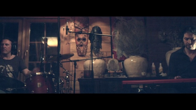 Video Reference: Drum, Membranophone, Window, Flash photography, Drinkware, Idiophone, Tableware, Musical instrument, Gas, Serveware