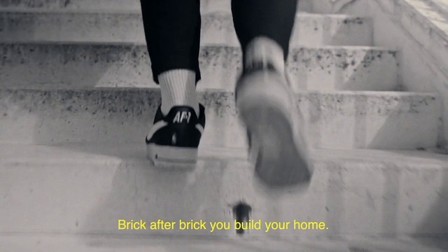 Video Reference: Footwear, Joint, Leg, Human body, Knee, Gesture, Thigh, Grey, Finger, Floor