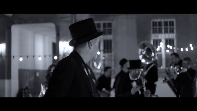 Video Reference: Hat, Flash photography, Entertainment, Fedora, Style, Black-and-white, Headgear, Window, Sun hat, Movie