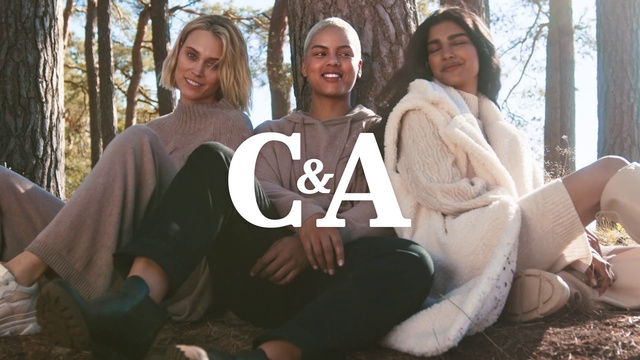 Video Reference: Smile, Tree, Fashion, People in nature, Happy, Flash photography, Gesture, Wood, Leisure, Grass