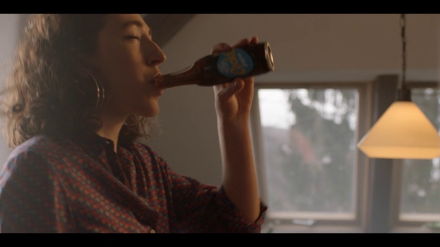 Video Reference: Bottle, Drinkware, Water, Lighting, Gesture, Finger, Window, Drink, Lamp, Alcoholic beverage