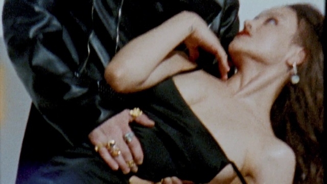 Video Reference: Joint, Hand, Outerwear, Eyelash, Human body, Fashion, Sleeve, Flash photography, Gesture, Eyewear