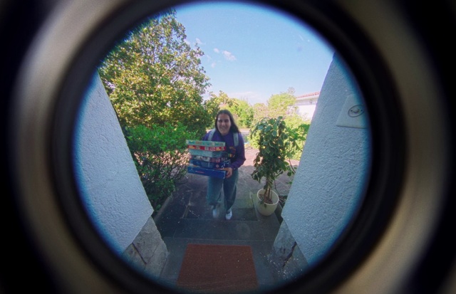 Video Reference: Plant, Sky, Daytime, Eye, Camera lens, Lighting, Tree, Cameras & optics, Flash photography, Lens