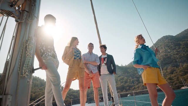 Video Reference: Sky, Leisure, Fun, Boats and boating--Equipment and supplies, Recreation, People in nature, Sailboat, Watercraft, Crew, Wind
