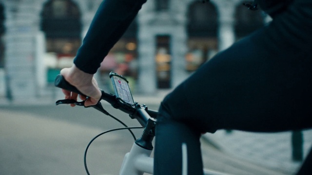 Video Reference: Bicycle, Bicycles--Equipment and supplies, Wheel, Bicycle frame, Bicycle handlebar, Bicycle tire, Bicycle wheel, Vehicle, Sports equipment, Leg