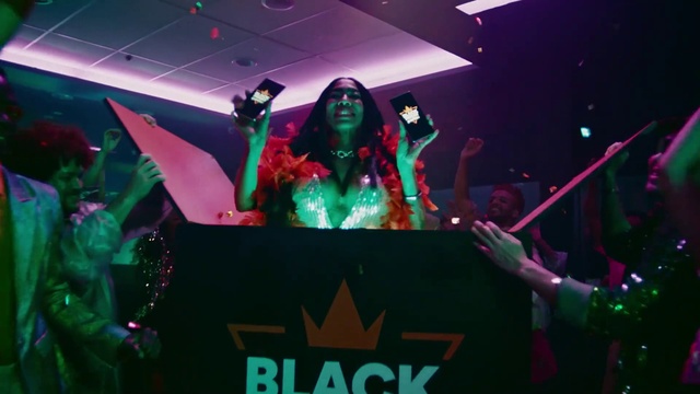 Video Reference: Concert, Green, Purple, Music, Plant, Performing arts, Entertainment, Artist, Musician, Music artist