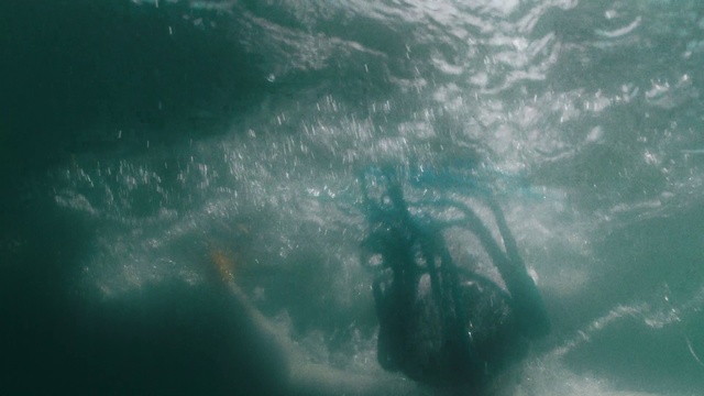 Video Reference: Water, Cloud, Sky, Azure, Liquid, Underwater, Aqua, Wind wave, Recreation, Wind