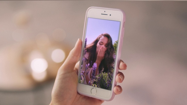 Video Reference: Product, Mobile phone, Telephony, Plant, Communication Device, Gesture, Mobile device, Finger, Portable communications device, Gadget