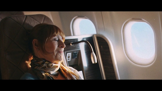 Video Reference: Automotive design, Vehicle, Mode of transport, Air travel, Head restraint, Motor vehicle, Travel, Auto part, Flash photography, Passenger