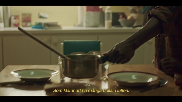 Video Reference: Dishware, Kitchen utensil, Tableware, Cookware and bakeware, Serveware, Cooking, Recipe, Gas, Drinkware, Sauté pan