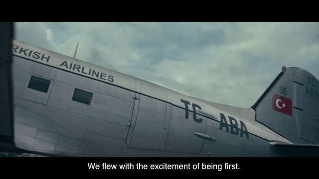 Video Reference: Cloud, Sky, Aircraft, Vehicle, Airplane, Aerospace manufacturer, Aviation, Air travel, Flap, Airliner