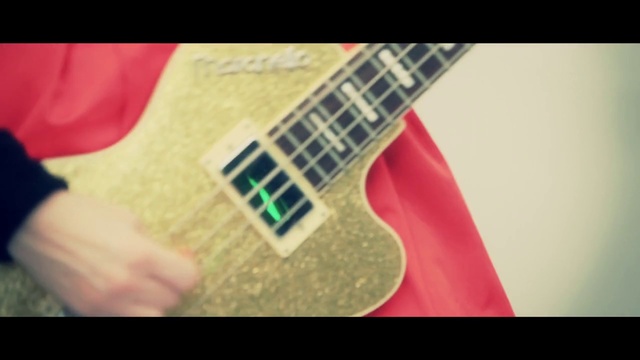 Video Reference: Musical instrument, Guitar, Guitar accessory, String instrument, String instrument accessory, Musical instrument accessory, Musician, Wood, String instrument, Plucked string instruments