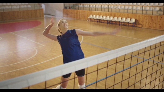 Video Reference: Field house, Shorts, Sports equipment, Net sports, Player, Sports uniform, Volleyball, Sportswear, Leisure, Wood