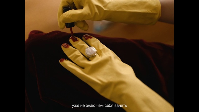 Video Reference: Hand, Safety glove, Glove, Sleeve, Gesture, Finger, Health care, Thumb, Nail, Wrist