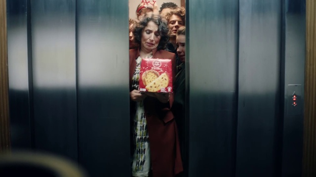 Video Reference: Flash photography, Street fashion, Fashion design, Long hair, Art, Event, Mannequin, Magenta, Room, Reflection