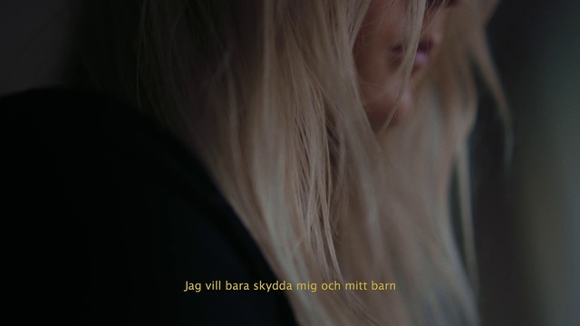 Video Reference: Eyelash, Human body, Jaw, Neck, Flash photography, Gesture, Plant, Long hair, Art, Layered hair