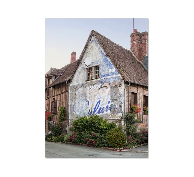 Video Reference: Plant, Building, Sky, Window, Land lot, House, Grass, Wood, Cottage, Landscape