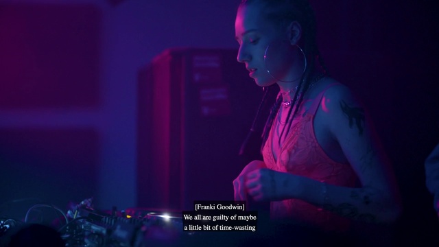 Video Reference: Purple, Flash photography, Violet, Entertainment, Music artist, Magenta, Electric blue, Performing arts, Vest, Disc jockey