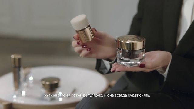 Video Reference: Hand, Drinkware, Dishware, Cup, Tableware, Gesture, Serveware, Nail, Drink, Porcelain