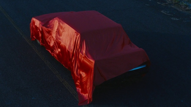 Video Reference: Sleeve, Creative arts, Tints and shades, Art, Magenta, Electric blue, Craft, Triangle, Carmine, Event