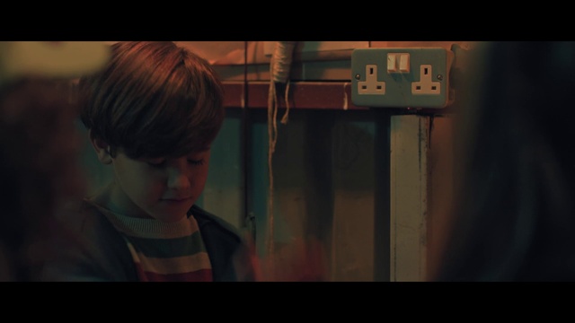 Video Reference: Flash photography, Lighting, Eyelash, Gas, Darkness, Cg artwork, Bangs, Room, Fashion design, Font