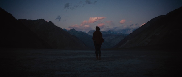 Video Reference: Cloud, Atmosphere, Sky, Mountain, Dusk, Atmospheric phenomenon, Terrain, Horizon, Sunset, Landscape