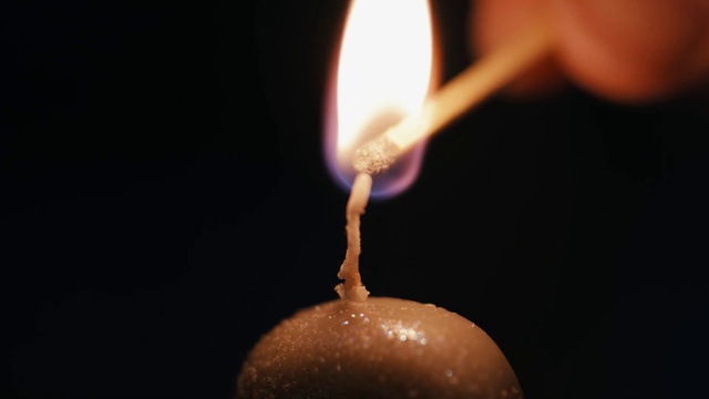 Video Reference: Candle, Wax, Flame, Fire, Gas, Heat, Darkness, Flash photography, Event, Wood