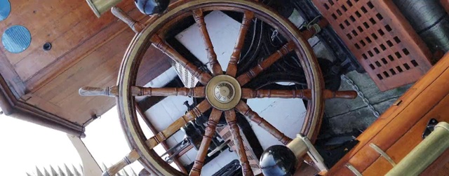 Video Reference: Automotive tire, Wood, Rim, Alloy wheel, Spoke, Aircraft engine, Engineering, Automotive design, Auto part, Circle