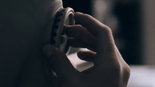 Video Reference: Hand, Flash photography, Gesture, Finger, Musical instrument, Thumb, Wrist, Nail, Tints and shades, Audio equipment