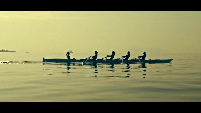 Video Reference: Water, Sky, Boat, Paddle, Boats and boating--Equipment and supplies, Vehicle, Lake, Oar, Horizon, Recreation