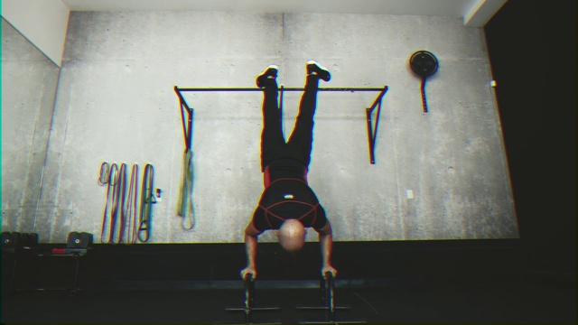 Video Reference: Shorts, Sportswear, Art, Knee, Entertainment, Performing arts, Balance, Physical fitness, Sports, Event