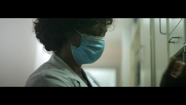 Video Reference: Eyebrow, Mouth, Jaw, Flash photography, Neck, Eyelash, Darkness, Electric blue, Science, Room