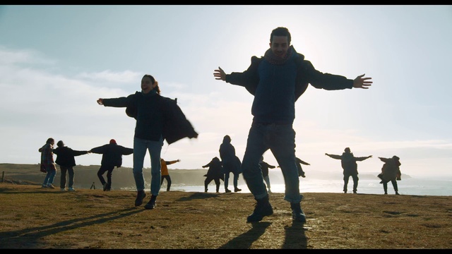 Video Reference: Sky, Cloud, People in nature, Human, Happy, People on beach, Standing, Gesture, Sunlight, Flash photography