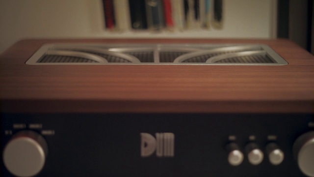 Video Reference: Musical instrument accessory, Audio equipment, Gadget, Font, Wood, Electronic device, Electronic instrument, Technology, Wire, Cable