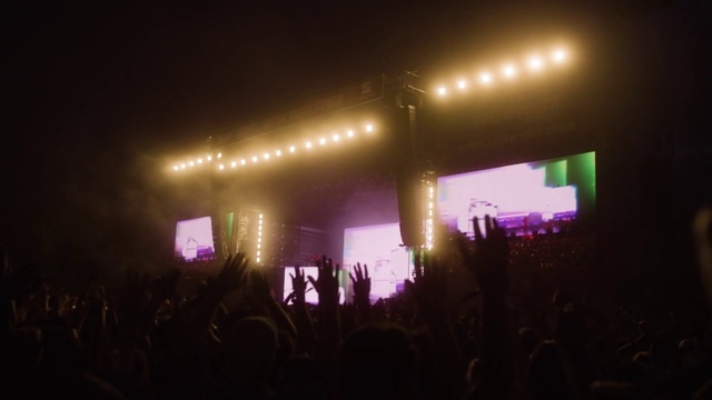 Video Reference: Concert, Purple, Music, Entertainment, Performing arts, Sky, Electricity, Visual effect lighting, Music venue, Crowd