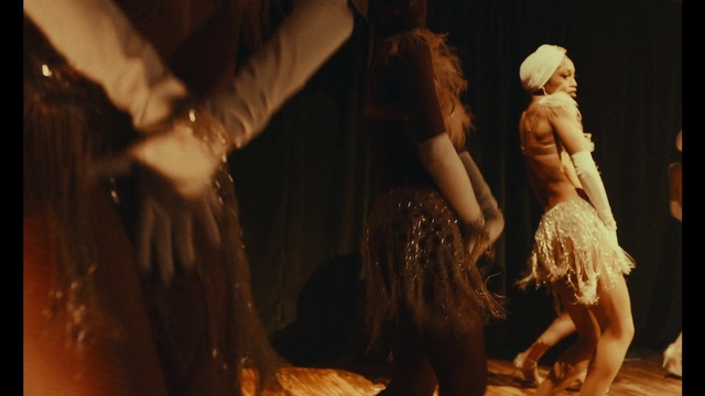 Video Reference: Entertainment, Performing arts, Art, Dance, Choreography, Event, Trunk, Abdomen, Fashion design, Sculpture