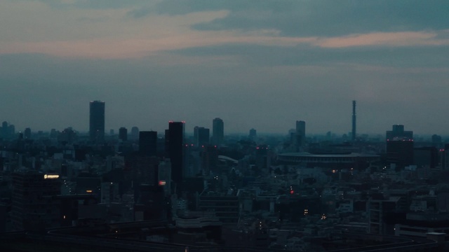 Video Reference: Cloud, Sky, Building, Atmosphere, Daytime, Skyscraper, Tower block, Dusk, Tower, Horizon