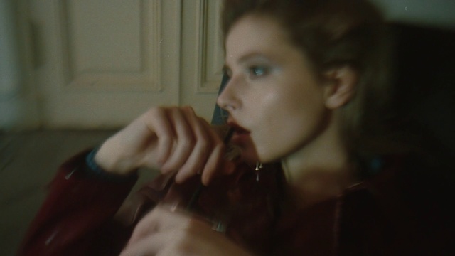 Video Reference: Nose, Hand, Eyelash, Jaw, Ear, Neck, Flash photography, Gesture, Finger, Door