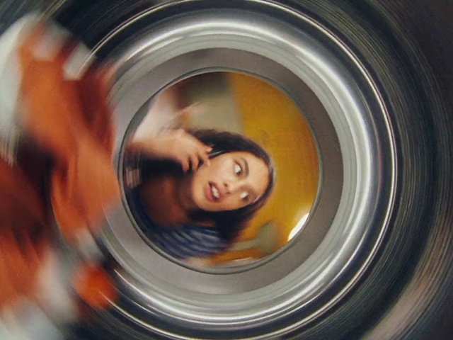 Video Reference: Eye, Automotive lighting, Automotive tire, Amber, Organ, Orange, Alloy wheel, Rim, Hubcap, Art