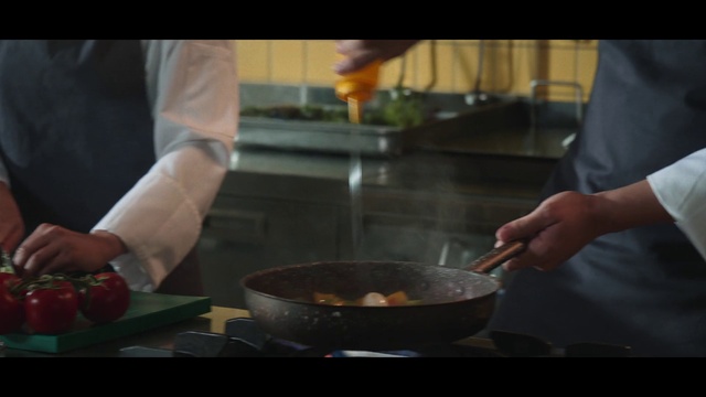 Video Reference: Food, Recipe, Kitchen, Cookware and bakeware, Cooking, Cuisine, Ingredient, Dish, Mixing bowl, Chef