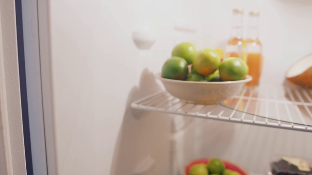 Video Reference: Food, Fruit, Ingredient, Natural foods, Citrus, Recipe, Kitchen, Produce, Bowl, Plant