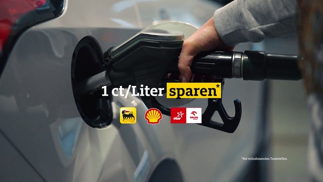 Video Reference: Hood, Automotive tire, Automotive lighting, Motor vehicle, Automotive design, Tire, Gesture, Automotive mirror, Automotive exterior, Bumper