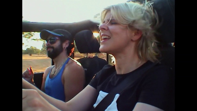 Video Reference: Smile, Vision care, Eyewear, Happy, Gesture, Leisure, Fun, Event, Jewellery, T-shirt