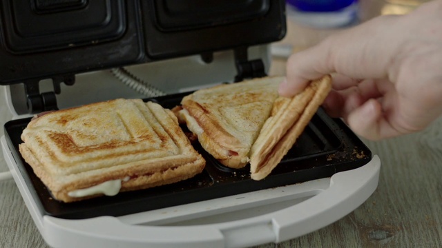 Video Reference: Food, Sliced bread, Tableware, Ingredient, Recipe, Sandwich, Staple food, Cuisine, Plate, Bread