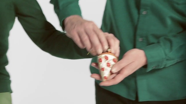 Video Reference: Sleeve, Gesture, Finger, Thumb, Nail, Wrist, Formal wear, Collar, Blazer, Event