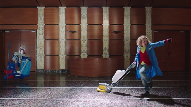 Video Reference: Flooring, Flash photography, Floor, Wood, Road surface, Cleanliness, Rolling, Street fashion, Event, Leisure