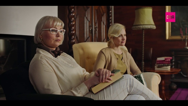 Video Reference: Glasses, Vision care, Comfort, Picture frame, Lamp, Eyewear, Fashion design, Event, Fun, Blond