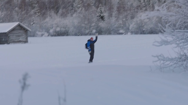 Video Reference: Snow, Slope, Tree, Atmospheric phenomenon, Freezing, Terrain, Recreation, Landscape, Sky, Glacial landform