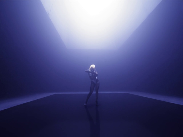 Video Reference: Sky, Flash photography, Entertainment, Performing arts, Lens flare, Electric blue, Event, Dance, Magenta, Performance art